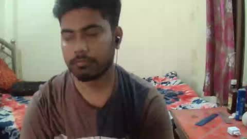 Snapshot of birbikrom104 chatting on April 25, 2026, 4:15 am birbikrom104 online show from April 25, 2026, 4:15 am