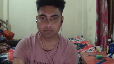 Snapshot of birbikrom104 chatting on April 26, 2026, 4:26 pm birbikrom104 online show from April 26, 2026, 4:26 pm