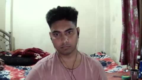 Snapshot of birbikrom104 chatting on April 27, 2026, 4:38 pm birbikrom104 online show from April 27, 2026, 4:38 pm