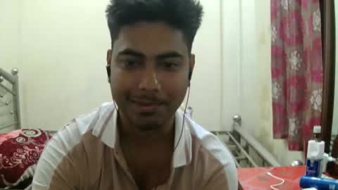 Snapshot of birbikrom104 chatting on May 2, 2026, 5:23 am birbikrom104 online show from May 2, 2026, 5:23 am