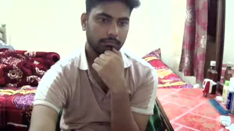Snapshot of birbikrom104 chatting on May 15, 2026, 5:20 pm birbikrom104 online show from May 15, 2026, 5:20 pm