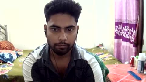 Snapshot of birbikrom104 chatting on June 3, 2026, 2:33 pm birbikrom104 online show from June 3, 2026, 2:33 pm