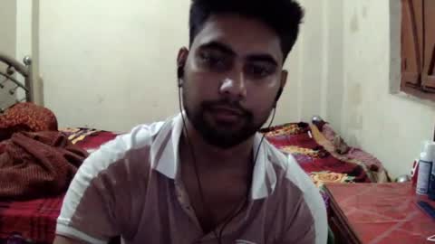 Snapshot of birbikrom104 chatting on June 24, 2026, 5:01 pm birbikrom104 online show from June 24, 2026, 5:01 pm