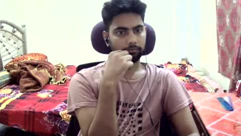 Snapshot of birbikrom104 chatting on July 2, 2026, 4:57 pm birbikrom104 online show from July 2, 2026, 4:57 pm