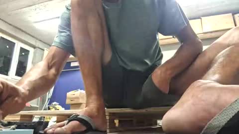 bisexdadd online show from September 15, 2025, 4:51 pm