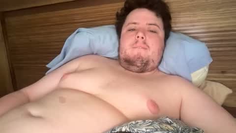 Snapshot of bisexualchubbyboy chatting on February 7, 2025, 10:52 pm james online show from February 7, 2025, 10:52 pm