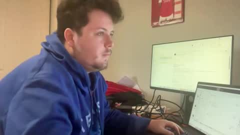 Snapshot of bisexualchubbyboy chatting on November 12, 2025, 10:30 pm james online show from November 12, 2025, 10:30 pm