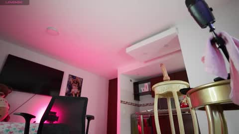 bitchysalome online show from October 9, 2025, 1:31 pm