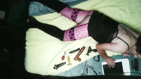 biteme13 online show from September 13, 2025, 10:15 am