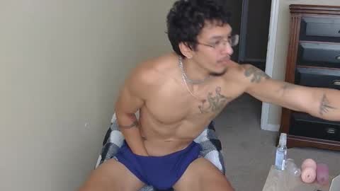 bitix00 online show from October 15, 2025, 3:34 pm