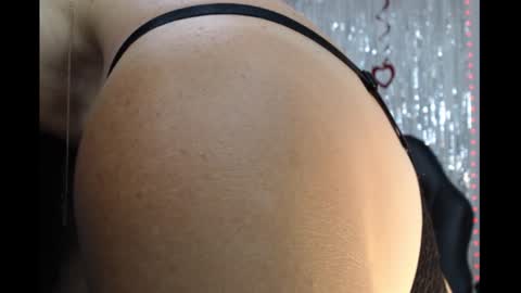 bivi  hot online show from December 2, 2024, 1:46 pm