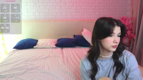 Julia online show from January 24, 2025, 5:31 am