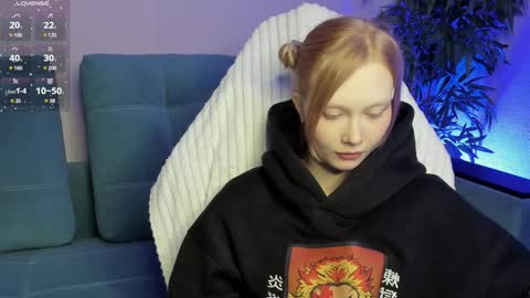 Julia online show from February 4, 2025, 6:04 am