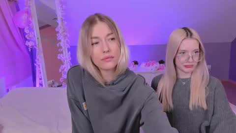 Julia online show from February 9, 2025, 8:56 pm