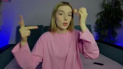 Julia online show from February 10, 2025, 8:31 am