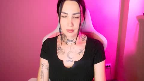 blablablablagirl online show from July 7, 2026, 6:23 pm
