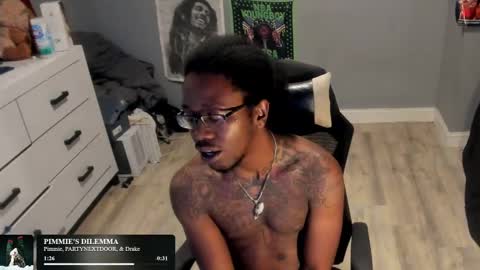 Plant Base Streamers From Pennsylvania online show from October 28, 2025, 12:25 am