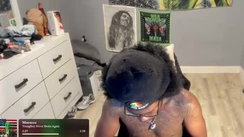 Plant Base Streamers From Pennsylvania online show from November 8, 2025, 12:55 am