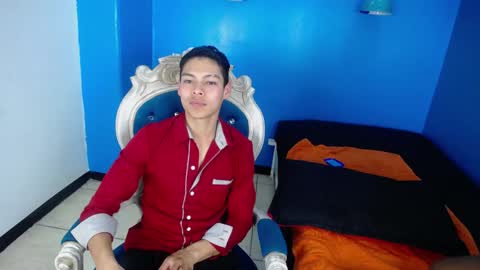 blacckandwhitte online show from December 23, 2024, 8:03 pm