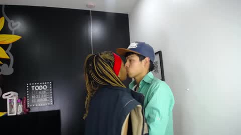 blacckandwhitte online show from January 5, 2025, 2:41 pm