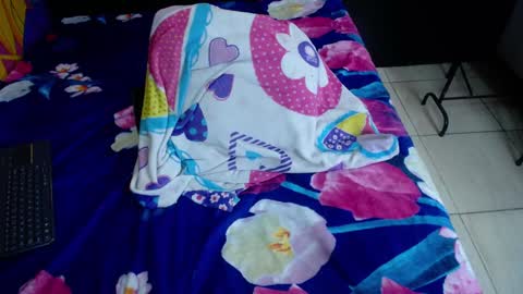 blacckandwhitte online show from January 18, 2025, 11:11 pm