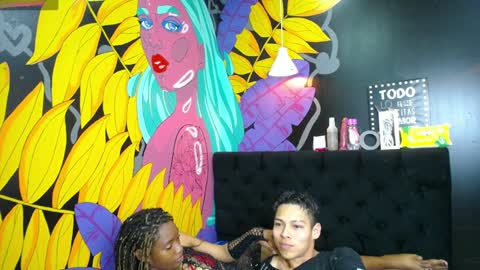 blacckandwhitte online show from January 19, 2025, 8:09 pm