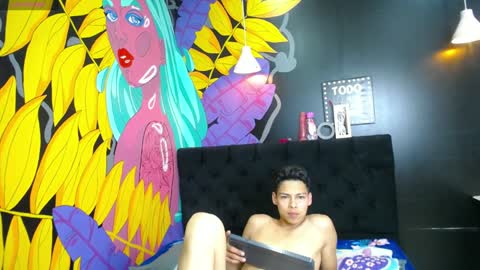 blacckandwhitte online show from January 19, 2025, 11:10 pm