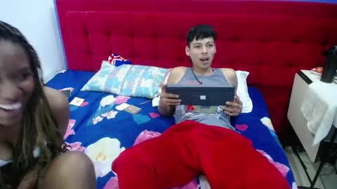 blacckandwhitte online show from February 27, 2025, 6:42 pm