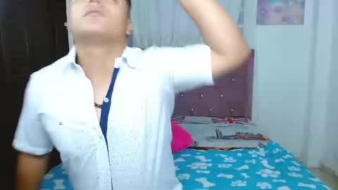 black__and__whiite online show from October 9, 2025, 11:25 pm