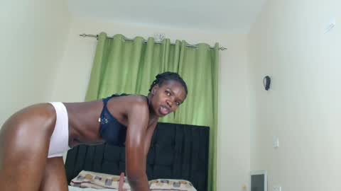 Snapshot of black_beautyxxx chatting on April 3, 2026, 8:45 am black_beautyxxx online show from April 3, 2026, 8:45 am