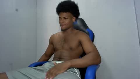 Snapshot of black_dicck chatting on May 19, 2026, 3:40 pm tu morenito online show from May 19, 2026, 3:40 pm