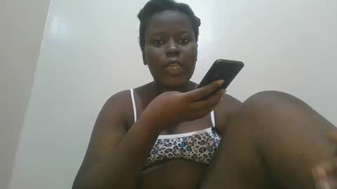 Snapshot of black_goddess200 chatting on January 31, 2025, 7:39 am black_goddess200 online show from January 31, 2025, 7:39 am