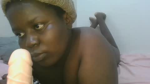 Snapshot of black_goddess200 chatting on February 11, 2025, 7:48 pm black_goddess200 online show from February 11, 2025, 7:48 pm