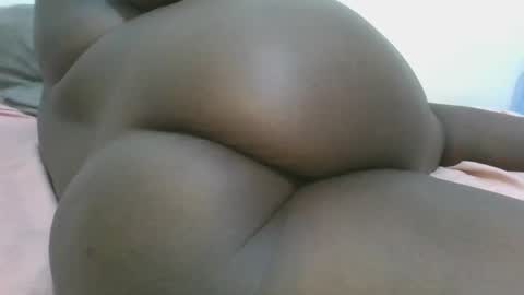 Snapshot of black_goddess200 chatting on February 16, 2025, 1:16 pm black_goddess200 online show from February 16, 2025, 1:16 pm