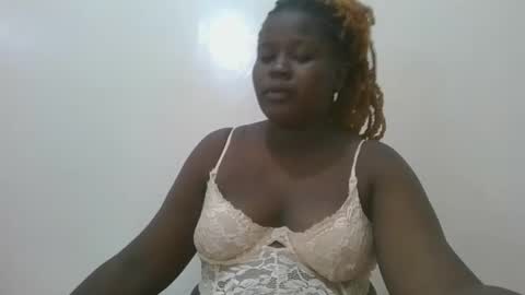 Snapshot of black_goddess200 chatting on March 11, 2025, 6:21 am black_goddess200 online show from March 11, 2025, 6:21 am