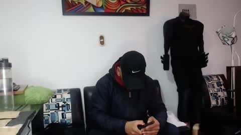 black_hot26 online show from September 30, 2025, 2:22 pm