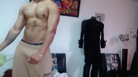 black_hot26 online show from November 24, 2025, 2:39 pm