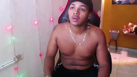 black_king_241 online show from January 14, 2025, 1:36 am