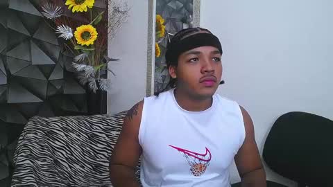 black_king_241 online show from January 24, 2025, 8:11 pm