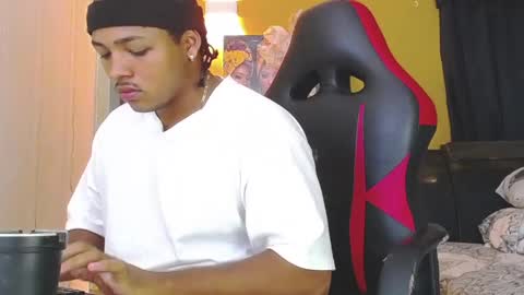 black_king_241 online show from January 25, 2025, 11:22 pm