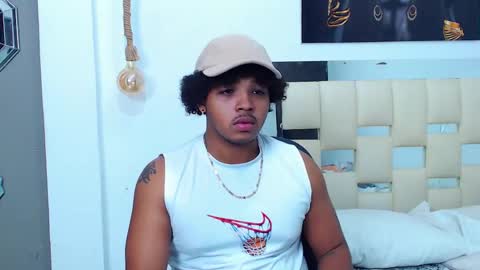 black_king_241 online show from March 11, 2025, 2:54 am