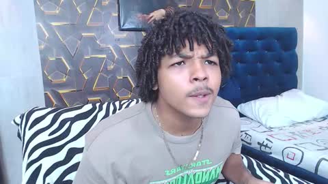 black_king_241 online show from October 5, 2025, 3:16 am