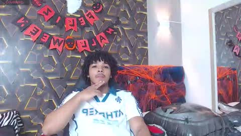 black_king_241 online show from October 20, 2025, 3:29 am