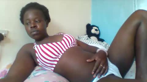 black_naughty900 online show from November 1, 2025, 7:32 am