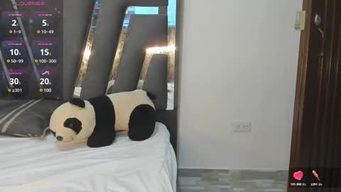 B L A C K  R O S E  online show from February 9, 2025, 11:36 am