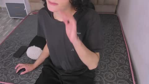 B L A C K  R O S E  online show from April 8, 2026, 11:32 am