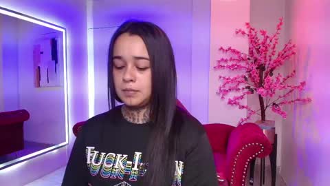 Snapshot of black_roseee chatting on May 18, 2026, 11:49 am Rousse online show from May 18, 2026, 11:49 am