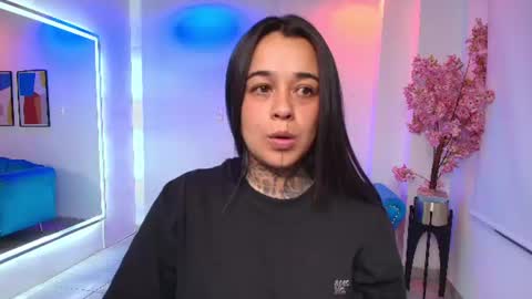 Snapshot of black_roseee chatting on June 11, 2026, 3:48 am Rousse online show from June 11, 2026, 3:48 am