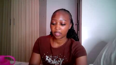 Snapshot of black_rosey chatting on June 14, 2026, 3:47 pm veraa online show from June 14, 2026, 3:47 pm