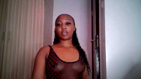 Snapshot of black_rosey chatting on June 15, 2026, 8:38 am veraa online show from June 15, 2026, 8:38 am
